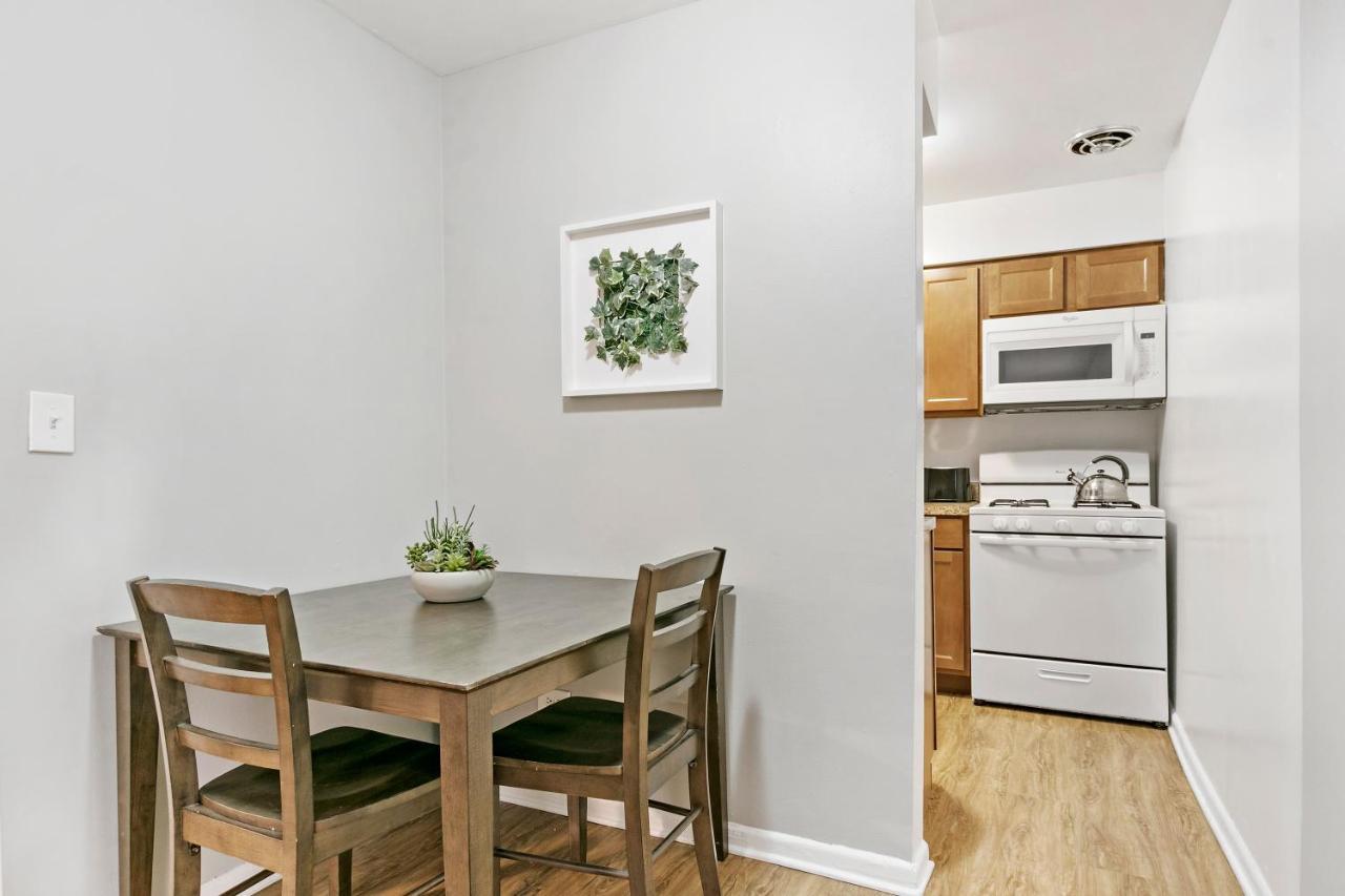 Stunning 1Br Apartment At Center Of Lakeview - Oakdale 211 Chicago Dış mekan fotoğraf